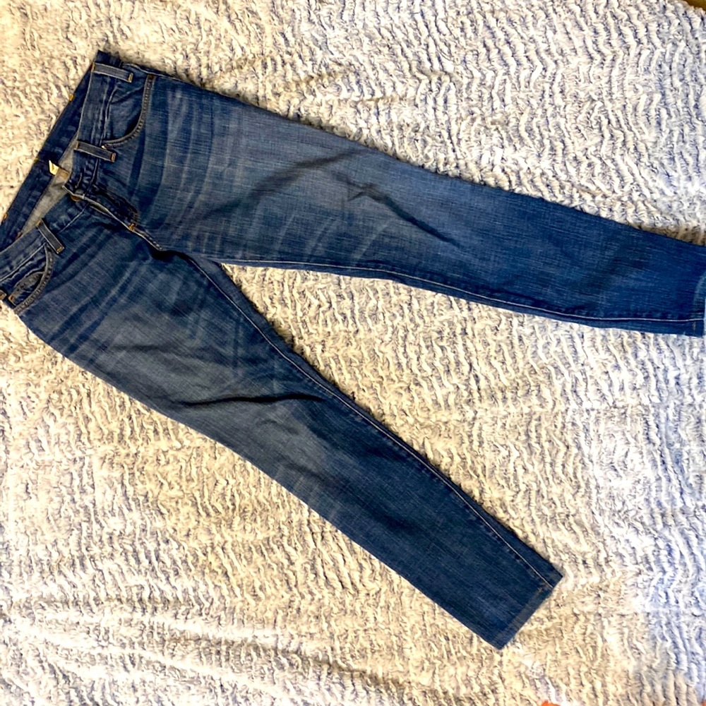 Current Elliot sz 27 “The Skinny” in “super worn” blue- staple item